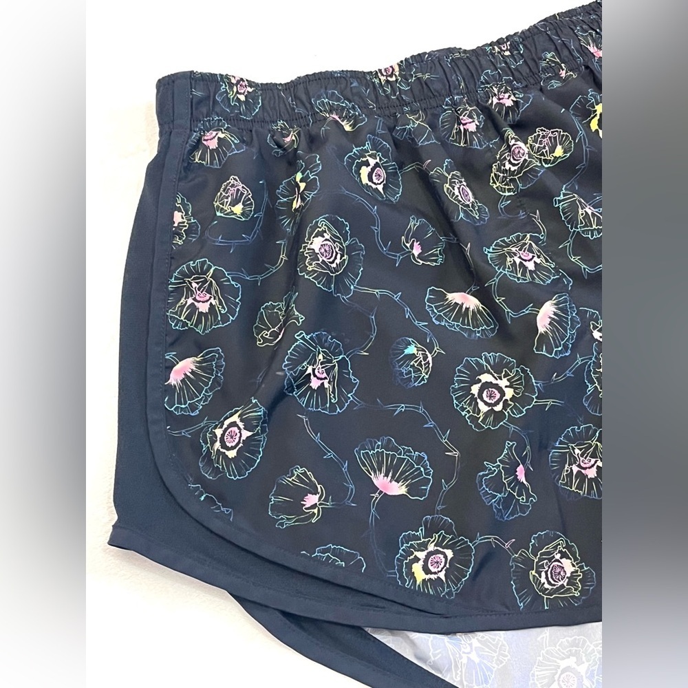 Nike Women's Tempo Dri-Fit Black Floral Print Running Athletic Drawstring Shorts - Picture 3 of 16